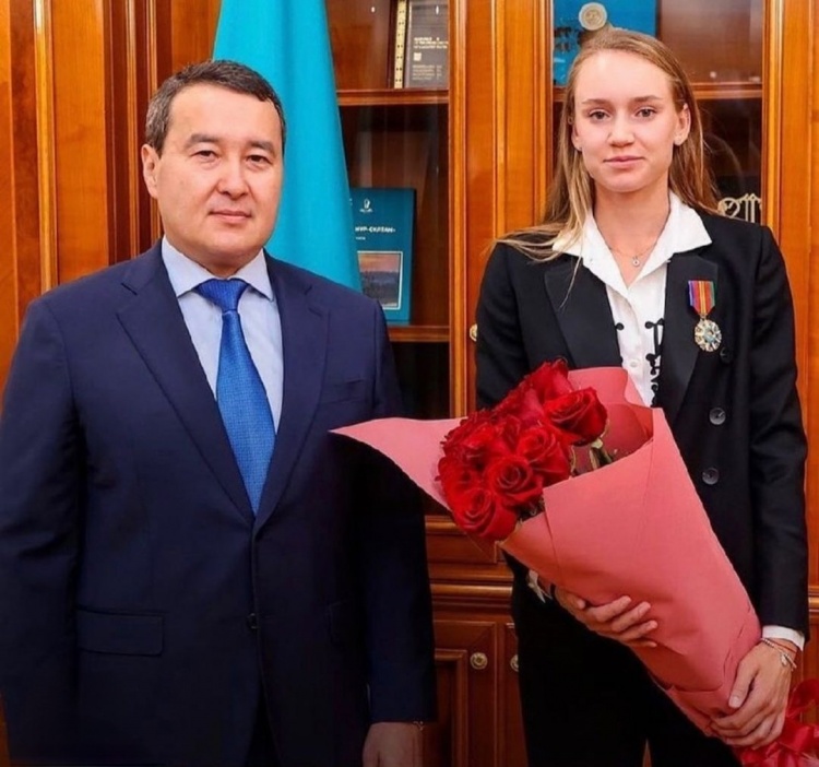 波特希特夺冠进前50 萨迪尔129位